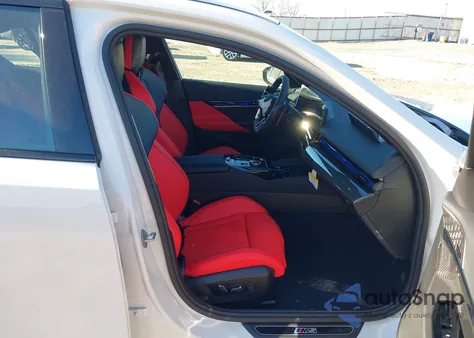 2026 BMW M5 z USA, uszkodzony, nr VIN WBS83FK02TCW43178